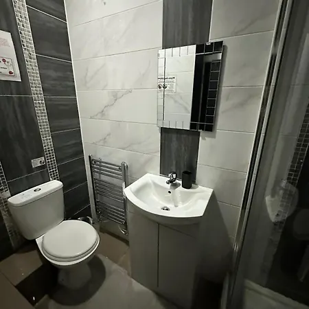 1 Bedroom Apartment With Hot Tub In Cardiff Exterior photo