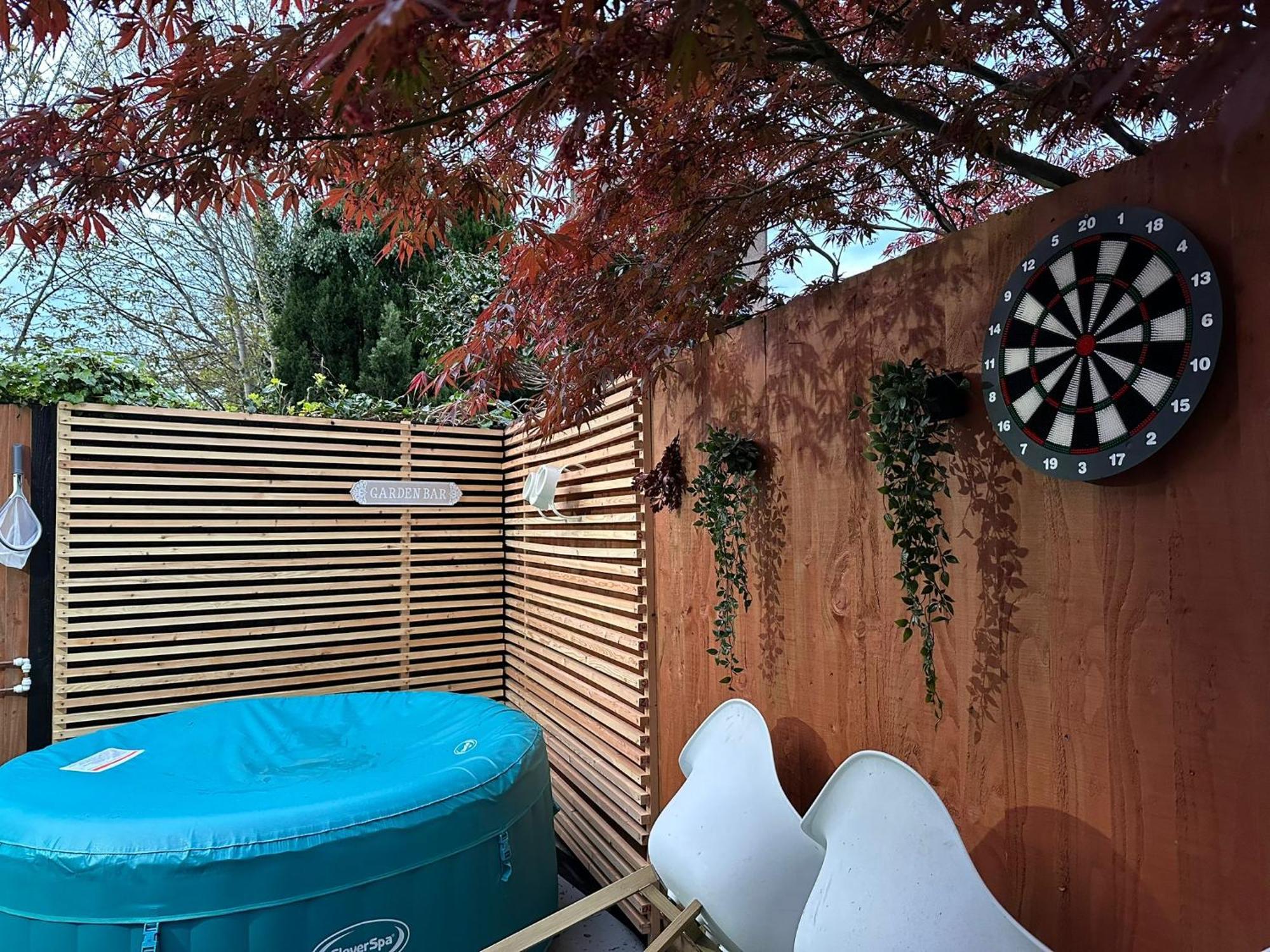 1 Bedroom With Hot Tub In *